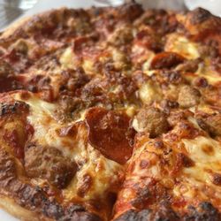 Taboo Pizza - 3-Pig Pizza (Pepperoni, Sausage, Bacon) - Delicious!!!