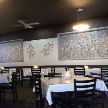 Woody's Steak House - Main dining area. - Steakhouses Near Me - Ottawa, Illinois Woody's Steak House - Main dining area. - Steakhouses Near Me - Ottawa, Illinois