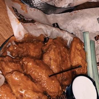 Jake Melnick's Corner Tap - Sports Bars Near Me - Chicago, Illinois