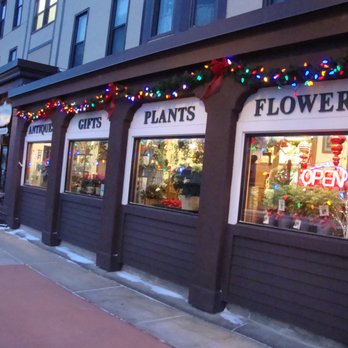 Shaw Florists - Front display windows, view looking southeast. - Florists Near Me - Grand Rapids, Minnesota