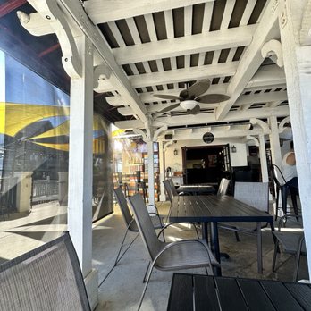 Ten Hut - Outdoor patio - Pubs Near Me - Temecula, California Ten Hut - Outdoor patio - Pubs Near Me - Temecula, California
