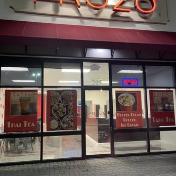 Frozo - the front of the restaurant - Ice Cream & Frozen Yogurt Near Me - Flowery Branch, Georgia Frozo - the front of the restaurant - Ice Cream & Frozen Yogurt Near Me - Flowery Branch, Georgia