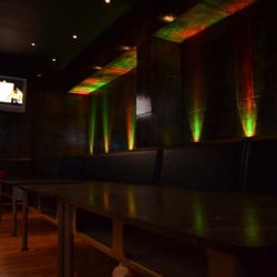 Cali Red Lounge
