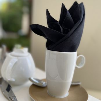 Veranda - Table setting - Breakfast & Brunch Near Me - Las Vegas, Nevada Veranda - Table setting - Breakfast & Brunch Near Me - Las Vegas, Nevada