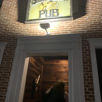 Strange Brew Pub - Not the Entrance. Go upstairs. - Pubs Near Me - Norwich, Connecticut
