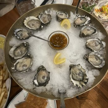 Birdie G's - oysters - American Near Me - Santa Monica, California Birdie G's - oysters - American Near Me - Santa Monica, California