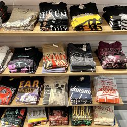 BOXLUNCH - T-shirts