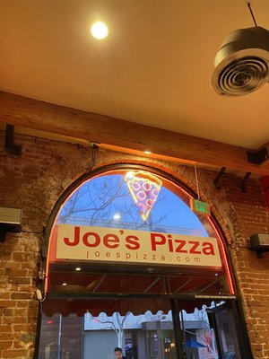 Joe's Pizza by null