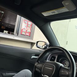 Starbucks - Drive thru