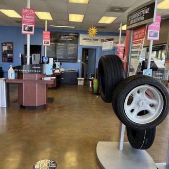 Firestone Complete Auto Care - Lobby - Tires Near Me - Austin, Texas