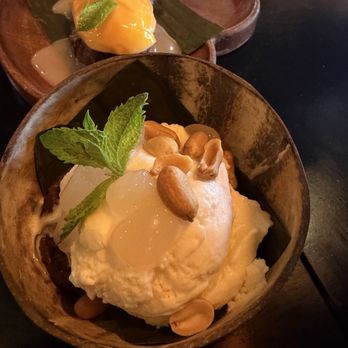 Jumpa Lao Thai Bistro - Coconut Ice Cream with Pandan Sticky Rice - Laotian Near Me - Las Vegas, Nevada