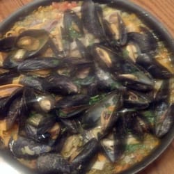 Chef Suzanne - Mussels in delicious sauce