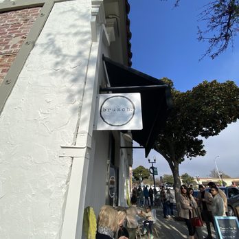 Brunch - Waiting to get inside - Breakfast & Brunch Near Me - Paso Robles, California