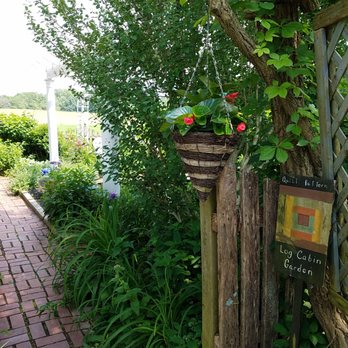 Stream Cliff Farm - "quilt garden" area - Wineries Near Me - Commiskey, Indiana