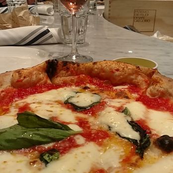 Eataly Boston - Margherita pizza - Pizza Near Me - Boston, Massachusetts Eataly Boston - Margherita pizza - Pizza Near Me - Boston, Massachusetts