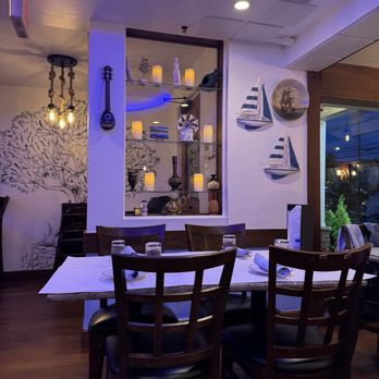 Elia Taverna - Greek Near Me - Marblehead, Massachusetts