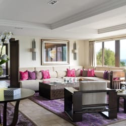 Ellen Werdan - Restaino & Associates - Gorgeous...even without the stunning view.