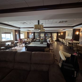 Hampton Inn Bangor - Lounge area for continental breakfast. - Hotels Near Me - Bangor, Maine Hampton Inn Bangor - Lounge area for continental breakfast. - Hotels Near Me - Bangor, Maine