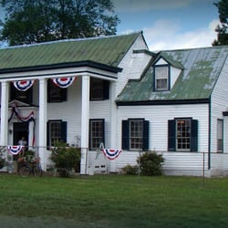Deep Creek Vintage - Deep Creek vintage is set in an 18th century Manor House in Spotsylvania County. Filled with great Antiques and Vintage Finds