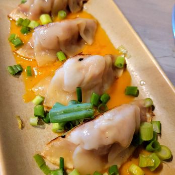 Moku Kitchen - Dumplings - Cocktail Bars Near Me - Honolulu, Hawaii