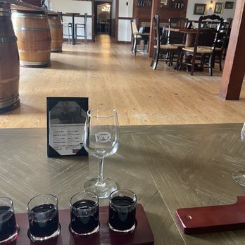 The Williamsburg Winery - Indoor tasting room - Hotels Near Me - Williamsburg, Virginia