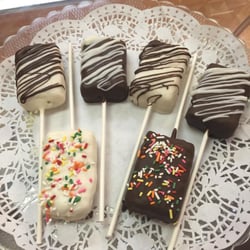 Cakes & Sweets by CeCe