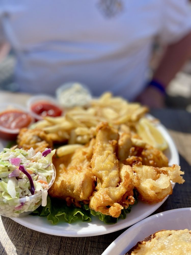 VIVOLO’S CHOWDER HOUSE Updated September 2024 2197 Photos & 2159