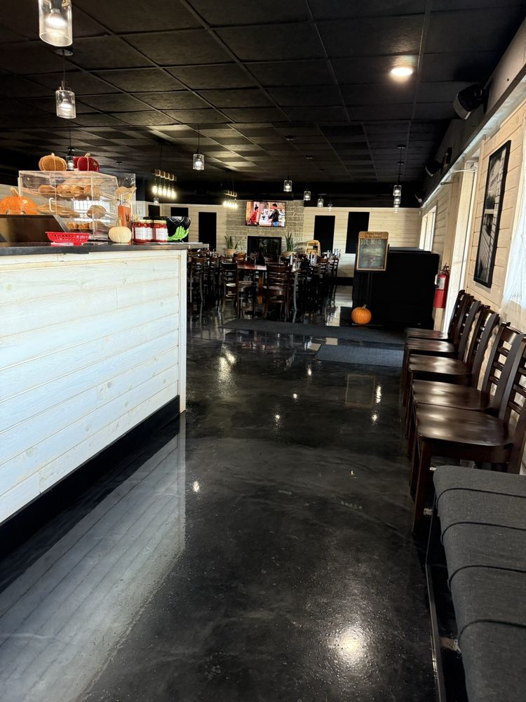 Strong’s Brick Oven Pizzeria