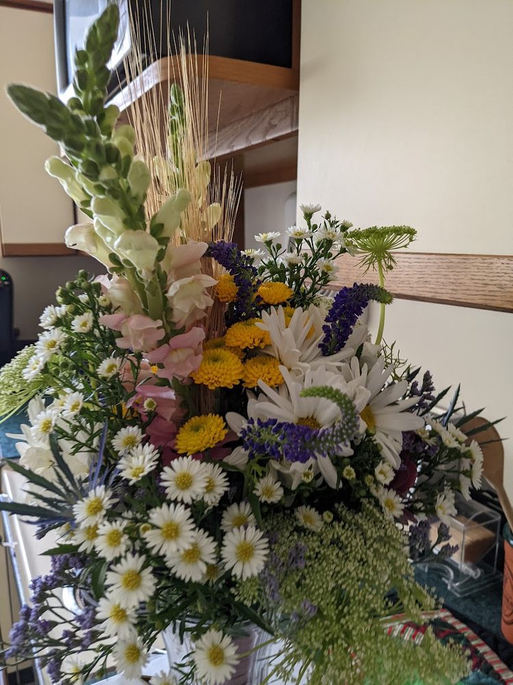 FLOWERS BY MONICA Updated September 2024 14 Photos 101 Main St