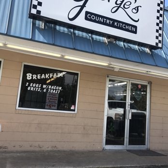 George's Country Kitchen - the front of the restaurant - Comfort Food Near Me - Glen Saint Mary, Florida