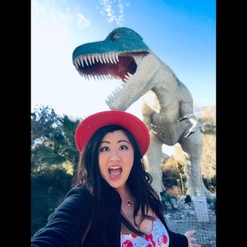 Cabazon Dinosaurs - Museums Near Me - Cabazon, California