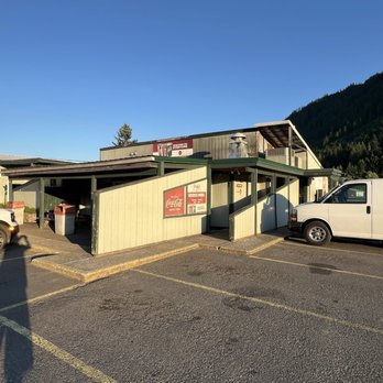 Spiffy Dine In Drive In - New American Near Me - Morton, Washington Spiffy Dine In Drive In - New American Near Me - Morton, Washington