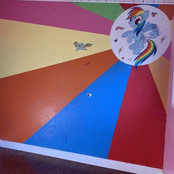 Ambar Handyman Services - Before. Previous renter had fun painting. - Handyman Near Me - Oakland, California Ambar Handyman Services - Before. Previous renter had fun painting. - Handyman Near Me - Oakland, California