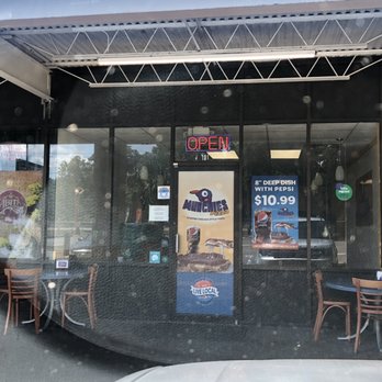 Munchies Pizza - The front. There is a Taproom next door. :-) - Pizza Near Me - Tallahassee, Florida Munchies Pizza - The front. There is a Taproom next door. :-) - Pizza Near Me - Tallahassee, Florida