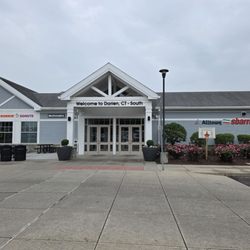 I-95 Southbound Darien Rest Area - CT rest stops on I-95 are all similar