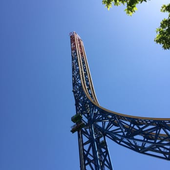 Lex Luthor's Drop of Doom - You seriously fall soooooo fast! - Amusement Parks Near Me - Valencia, California Lex Luthor's Drop of Doom - You seriously fall soooooo fast! - Amusement Parks Near Me - Valencia, California