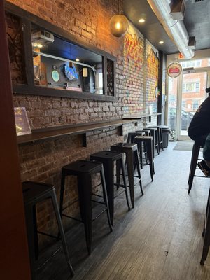 Wing Bar by null