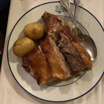 Botín - Cochinillo serving size for one - Spanish Near Me - Madrid, M