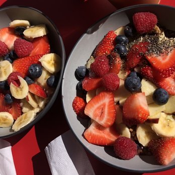 Cafe Reho - Oatmeal and açaí bowl - Cafes Near Me - Rehoboth Beach, Delaware