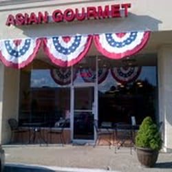 Asian Gourmet - A new takeout place located in Thornwood, borders Pleasantville. There are 20 seats inside the store and 2 tables for outdoors.