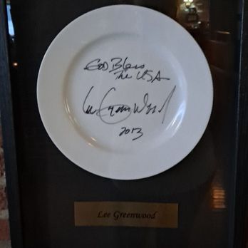 Capronis Restaurant and Bar - Lee Greenwood has dined here. - Tuscan Near Me - Maysville, Kentucky