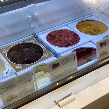 Häagen-Dazs - Ice Cream & Frozen Yogurt Near Me - Ridgewood, New Jersey Häagen-Dazs - Ice Cream & Frozen Yogurt Near Me - Ridgewood, New Jersey
