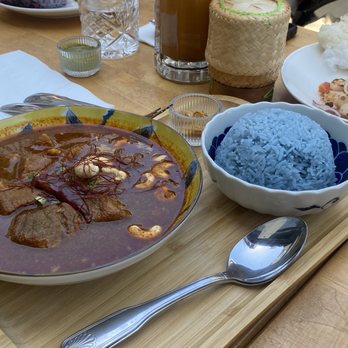 Mee Dee Thai Kitchen - Hung Lay Curry - Thai Near Me - Los Angeles, California