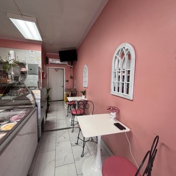 Scoops y Cafe - Seating inside - Sandwiches Near Me - North Las Vegas, Nevada Scoops y Cafe - Seating inside - Sandwiches Near Me - North Las Vegas, Nevada