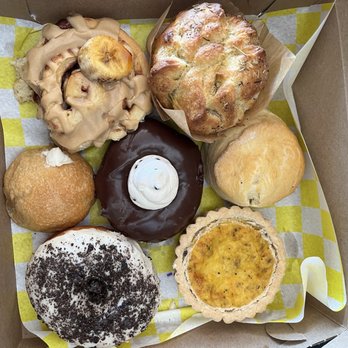 Yellow Rose Vegan Bakery & Cafe - Cafes Near Me - Maplewood, New Jersey Yellow Rose Vegan Bakery & Cafe - Cafes Near Me - Maplewood, New Jersey