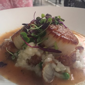 CIRCA at Clarendon - Seared scallops|spring risotto, roasted tomato & habanero vinaigrette - New American Near Me - Arlington, Virginia