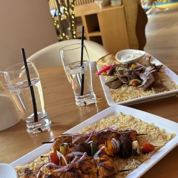 Greek Bistro - Gyro and Chicken plates - Greek Near Me - Glendale, California Greek Bistro - Gyro and Chicken plates - Greek Near Me - Glendale, California