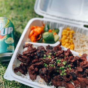 Mama Woo's BBQ - Spicy BBQ Pork - Korean Near Me - Honolulu, Hawaii