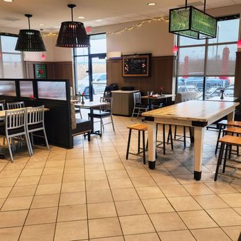 Chick-fil-A - Dining Area - Fast Food Near Me - Groveport, Ohio