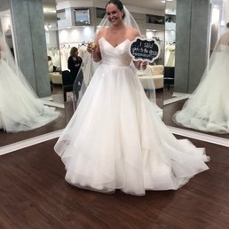 Cheers to finding my Martina Liana dress & veil! Cheers to finding my Martina Liana dress & veil!